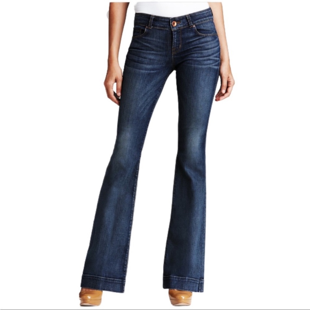 J Brand Love Story Bell Bottom Flared Jeans Medium Wash Size 26